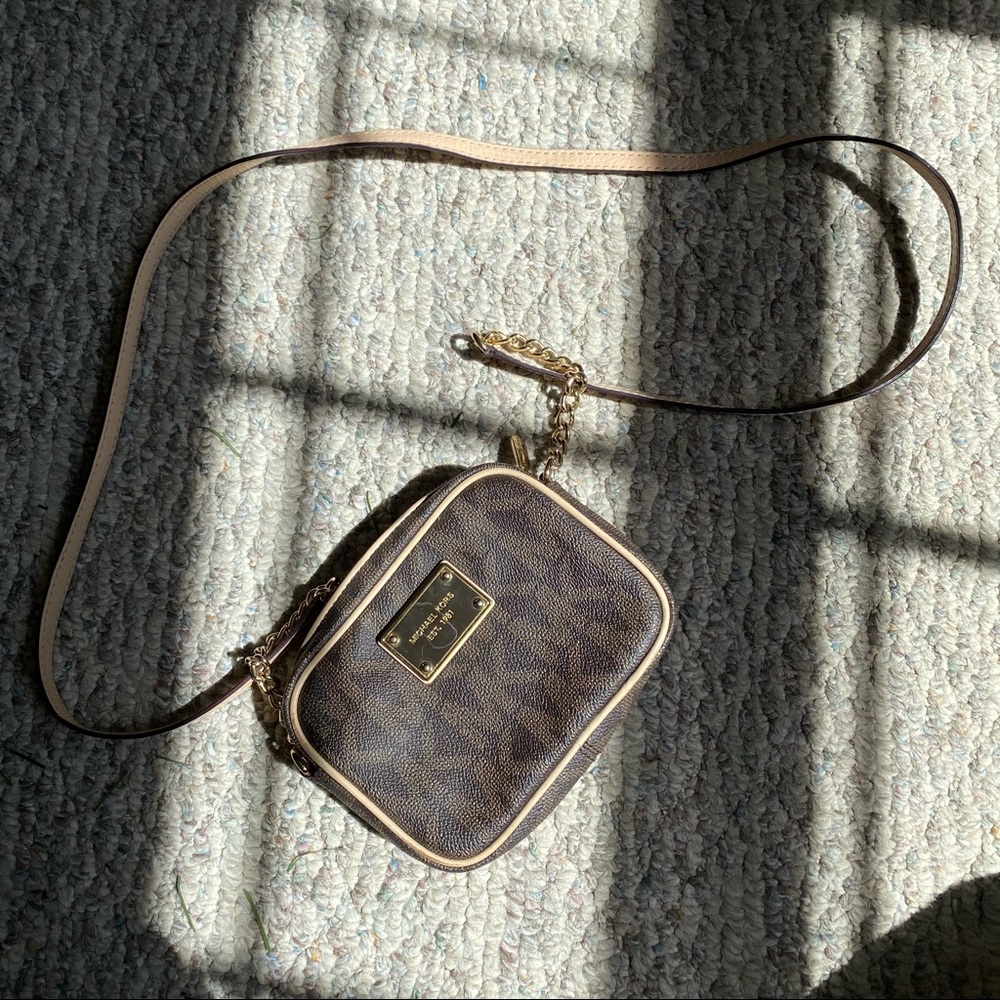 Michael Kors logo print cross body